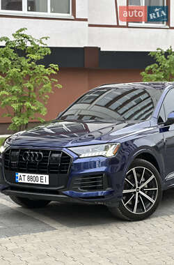 Внедорожник / Кроссовер Audi Q7 2021 в 