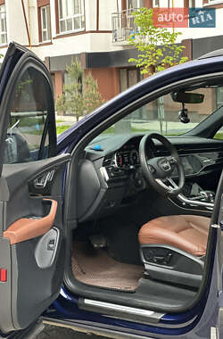 Внедорожник / Кроссовер Audi Q7 2021 в 