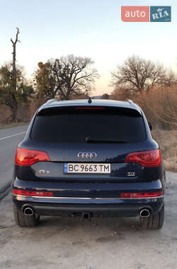 Внедорожник / Кроссовер Audi Q7 2014 в 