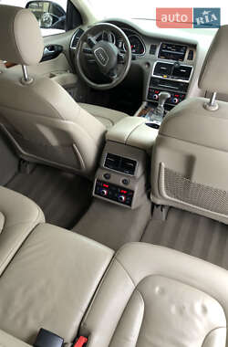 Внедорожник / Кроссовер Audi Q7 2014 в 