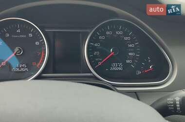 Внедорожник / Кроссовер Audi Q7 2015 в 