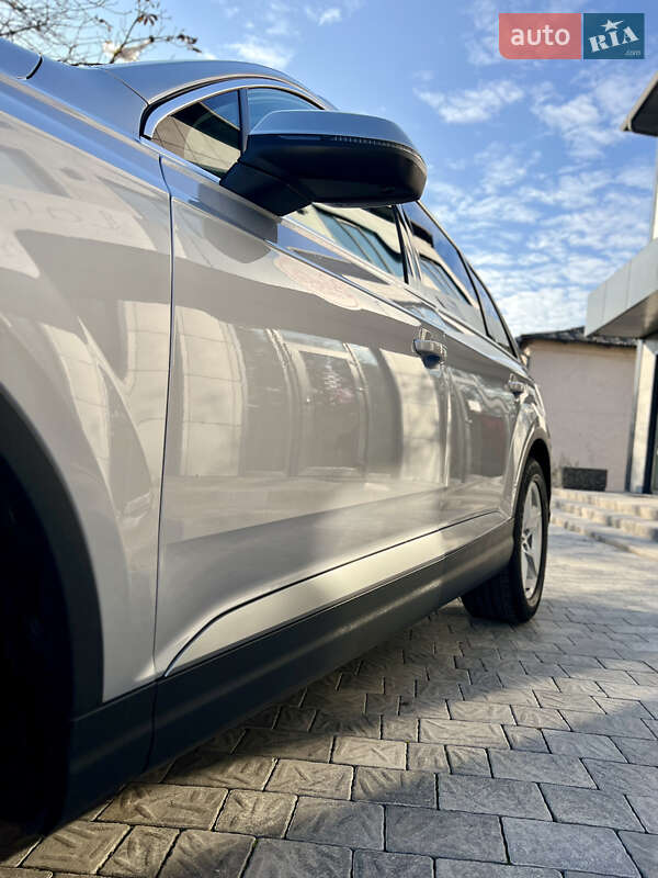 Внедорожник / Кроссовер Audi Q7 2016 в Березному