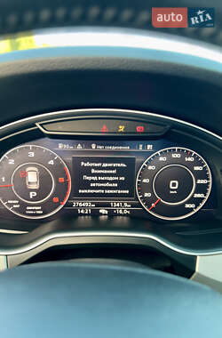Внедорожник / Кроссовер Audi Q7 2016 в 