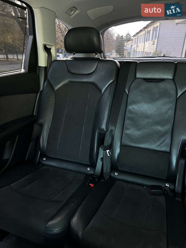 Внедорожник / Кроссовер Audi Q7 2016 в Березному