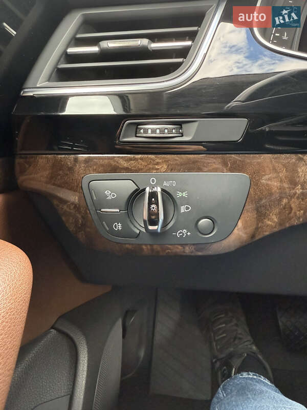 Внедорожник / Кроссовер Audi Q7 2017 в Ровно