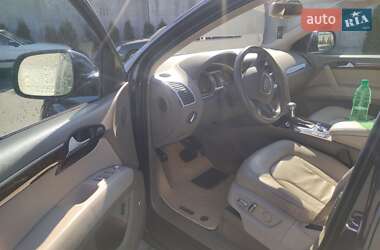 Позашляховик / Кросовер Audi Q7 2013 в 