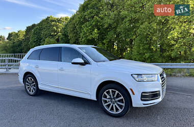 Внедорожник / Кроссовер Audi Q7 2016 в Ровно