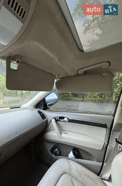 Внедорожник / Кроссовер Audi Q7 2007 в 