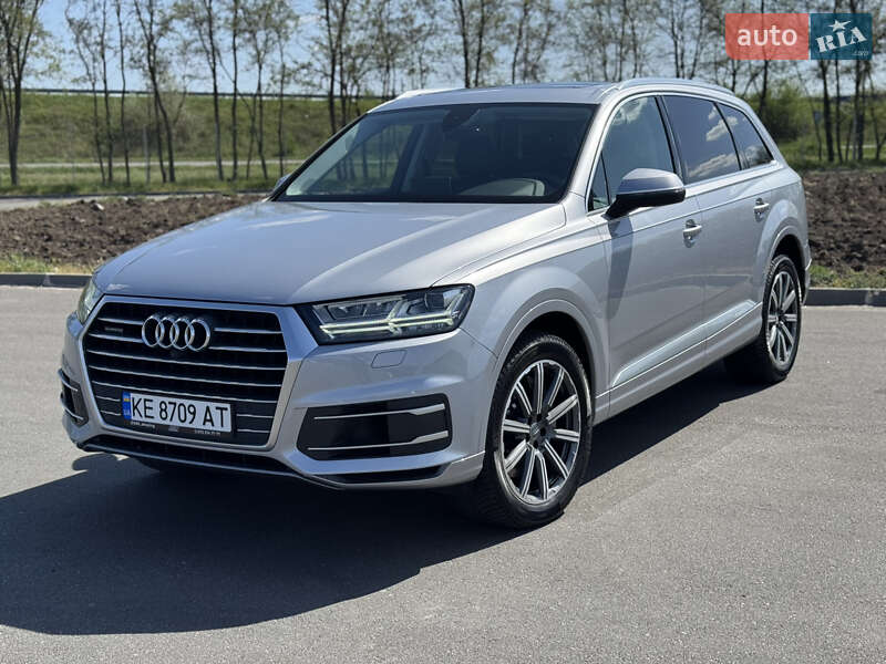 Внедорожник / Кроссовер Audi Q7 2019 в Днепре фото 3 Внедорожник / Кроссовер Audi Q7 2019 в Днепре