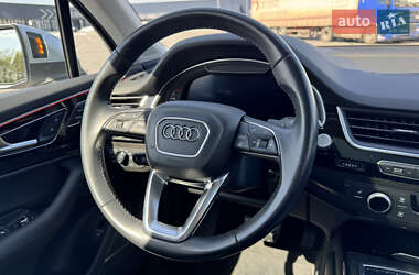 Внедорожник / Кроссовер Audi Q7 2019 в 