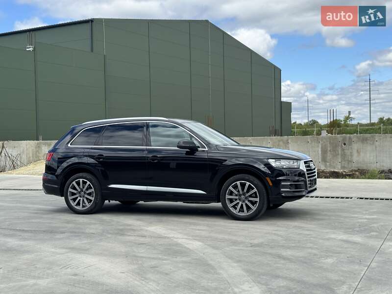 Внедорожник / Кроссовер Audi Q7 2017 в Львове
