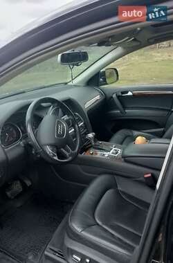 Внедорожник / Кроссовер Audi Q7 2015 в 