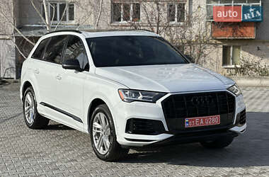 Внедорожник / Кроссовер Audi Q7 2021 в Киеве