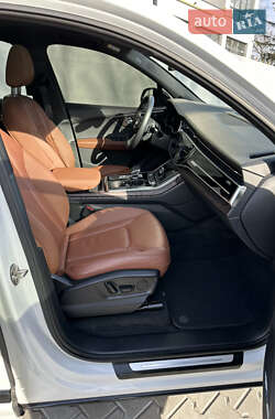 Внедорожник / Кроссовер Audi Q7 2021 в 