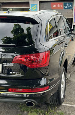 Внедорожник / Кроссовер Audi Q7 2012 в 
