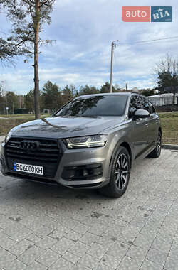 Позашляховик / Кросовер Audi Q7 2017 в Новояворівську