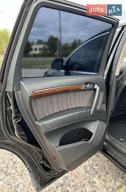 Внедорожник / Кроссовер Audi Q7 2012 в 