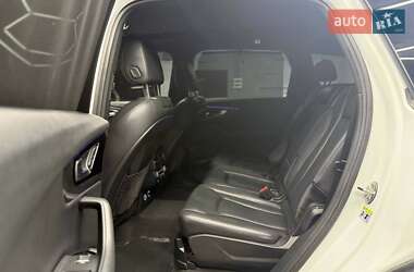 Внедорожник / Кроссовер Audi Q7 2018 в 