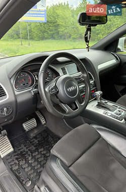 Внедорожник / Кроссовер Audi Q7 2012 в 