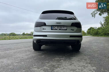 Внедорожник / Кроссовер Audi Q7 2015 в 