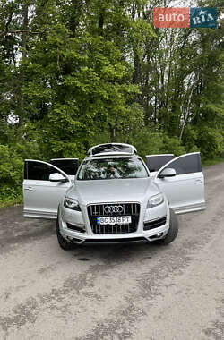 Внедорожник / Кроссовер Audi Q7 2015 в 