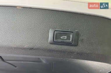 Внедорожник / Кроссовер Audi Q7 2015 в 