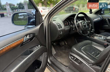 Внедорожник / Кроссовер Audi Q7 2011 в 