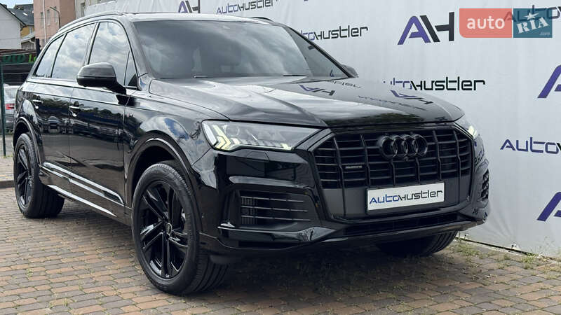 Внедорожник / Кроссовер Audi Q7 2020 в Киеве