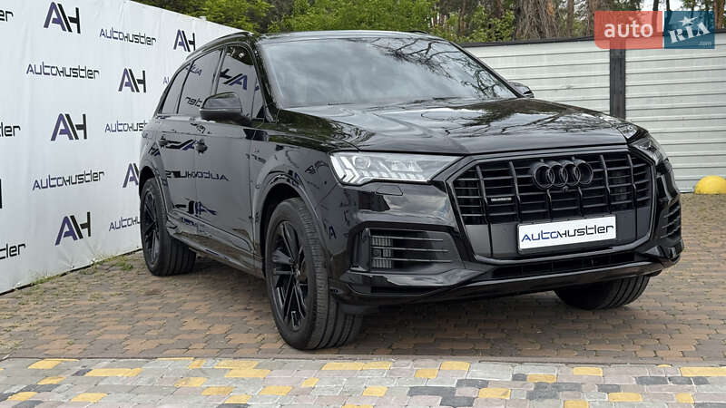 Внедорожник / Кроссовер Audi Q7 2020 в Киеве