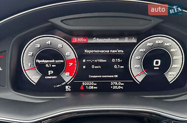 Позашляховик / Кросовер Audi Q7 2020 в 