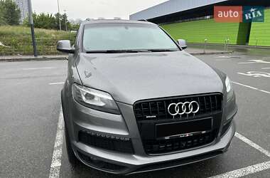 Внедорожник / Кроссовер Audi Q7 2015 в 