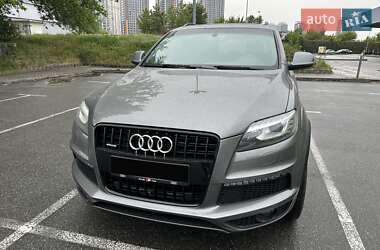 Внедорожник / Кроссовер Audi Q7 2015 в 