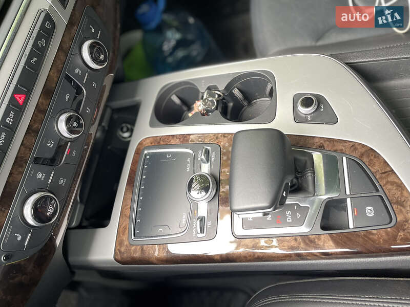 Позашляховик / Кросовер Audi Q7 2018 в Києві