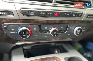 Внедорожник / Кроссовер Audi Q7 2018 в 