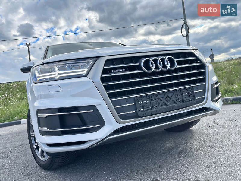 Внедорожник / Кроссовер Audi Q7 2016 в Киеве