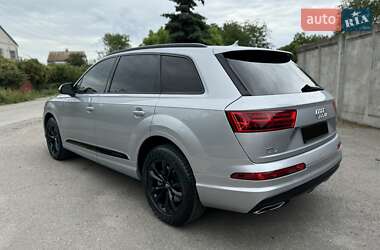 Внедорожник / Кроссовер Audi Q7 2018 в 