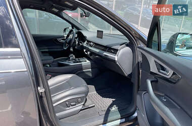 Внедорожник / Кроссовер Audi Q7 2018 в 