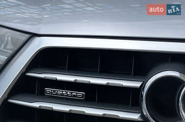 Внедорожник / Кроссовер Audi Q7 2016 в 