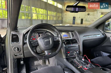 Внедорожник / Кроссовер Audi Q7 2011 в 