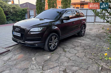 Внедорожник / Кроссовер Audi Q7 2011 в 