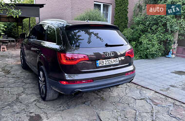 Внедорожник / Кроссовер Audi Q7 2011 в 