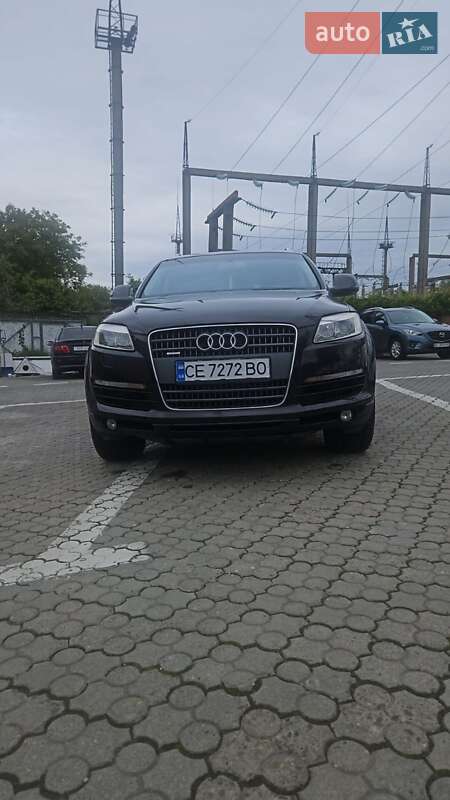 Внедорожник / Кроссовер Audi Q7 2008 в 