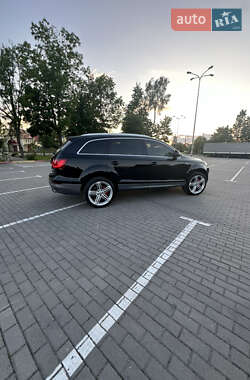 Позашляховик / Кросовер Audi Q7 2014 в 