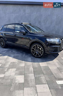 Позашляховик / Кросовер Audi Q7 2016 в Києві