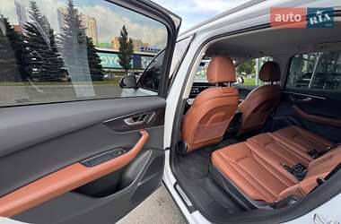 Внедорожник / Кроссовер Audi Q7 2023 в 