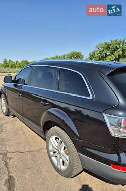 Внедорожник / Кроссовер Audi Q7 2007 в 