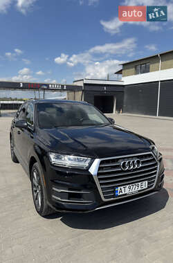 Внедорожник / Кроссовер Audi Q7 2016 в 