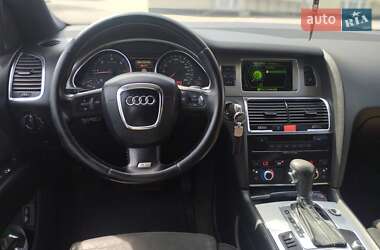 Внедорожник / Кроссовер Audi Q7 2008 в 