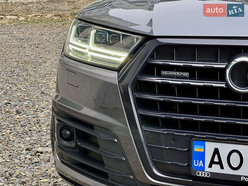 Внедорожник / Кроссовер Audi Q7 2018 в Ужгороде