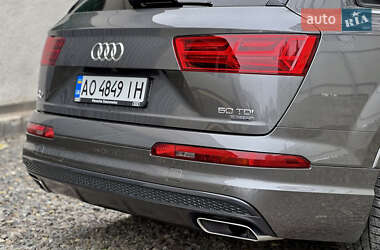 Внедорожник / Кроссовер Audi Q7 2018 в 